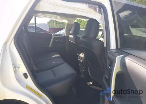 2018 Toyota 4Runner Sr5 Premium z USA, uszkodzony, nr VIN JTEZU5JR1J5187111